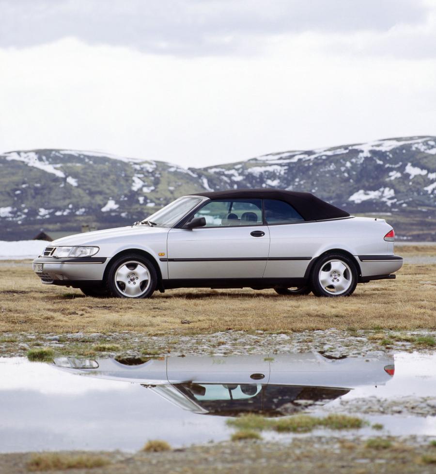  Saab 900 SE Turbo Convertible 1993 года  (фото 40 из 46)